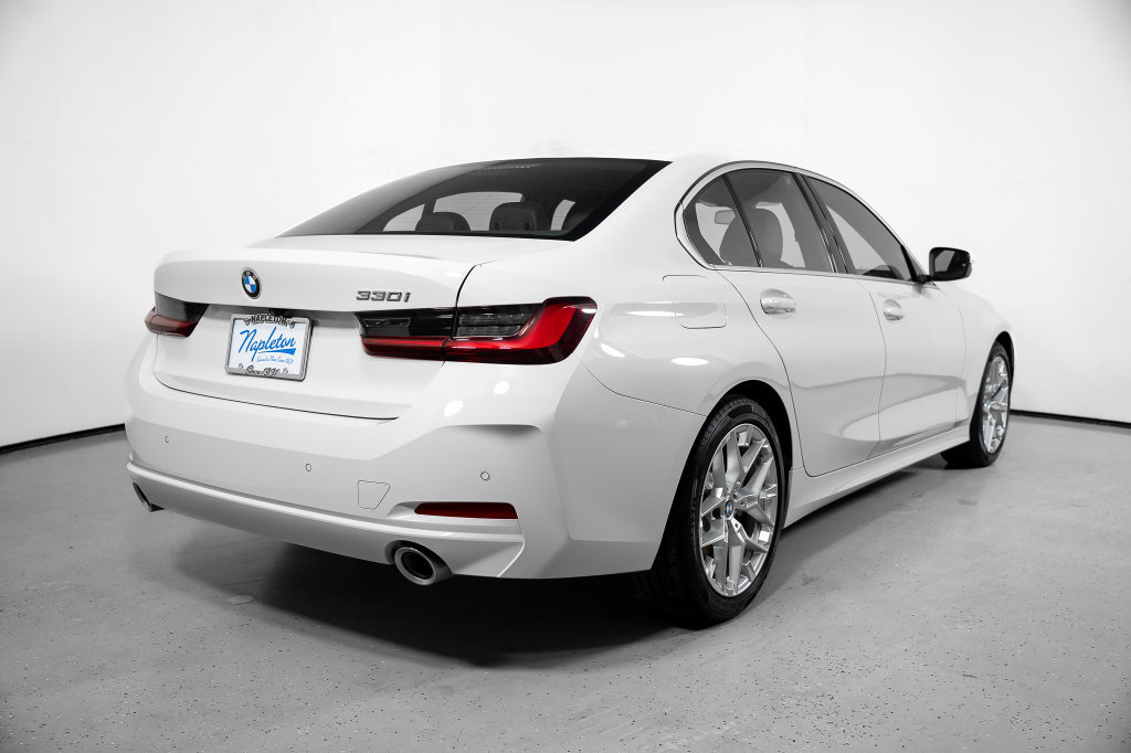 Used 2026 BMW 330i Sedan RWD image 9