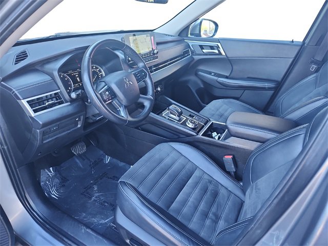 Used 2024 Mitsubishi Outlander SE image 37