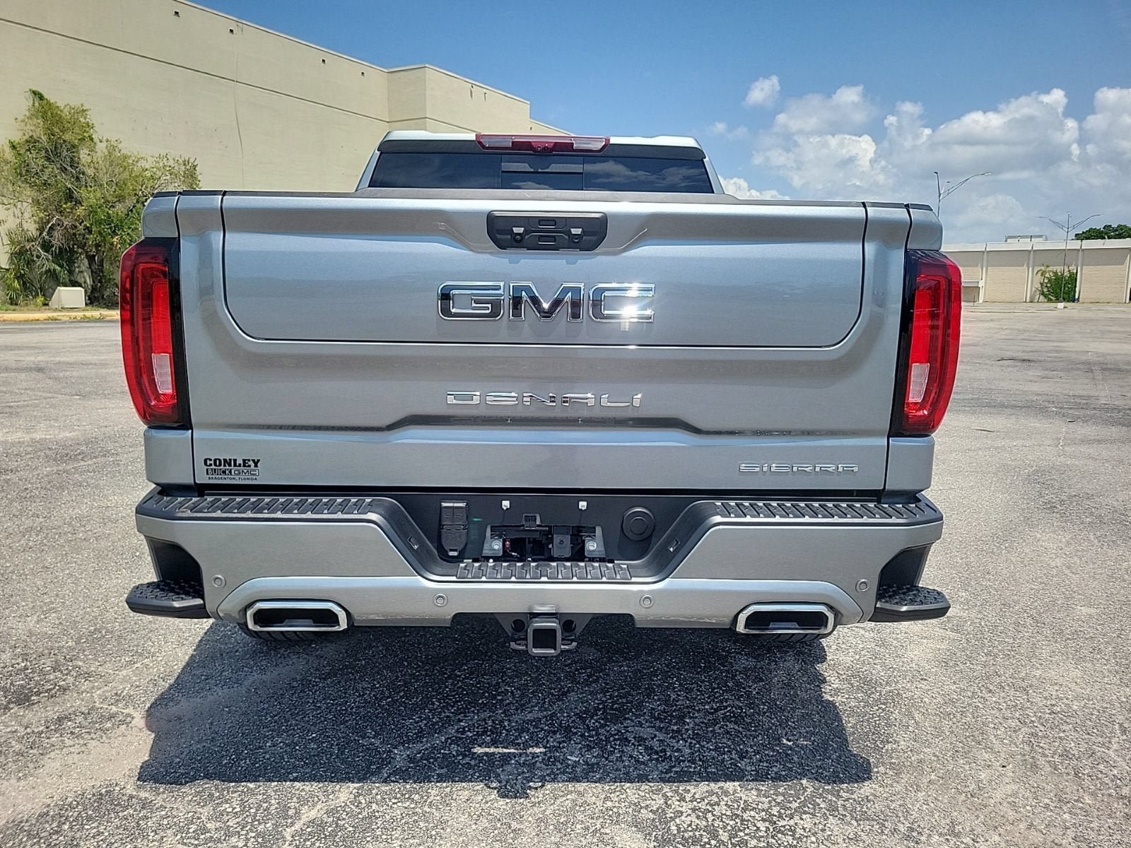Used 2026 GMC Sierra 1500 Denali Ultimate AWD/4WD image 6