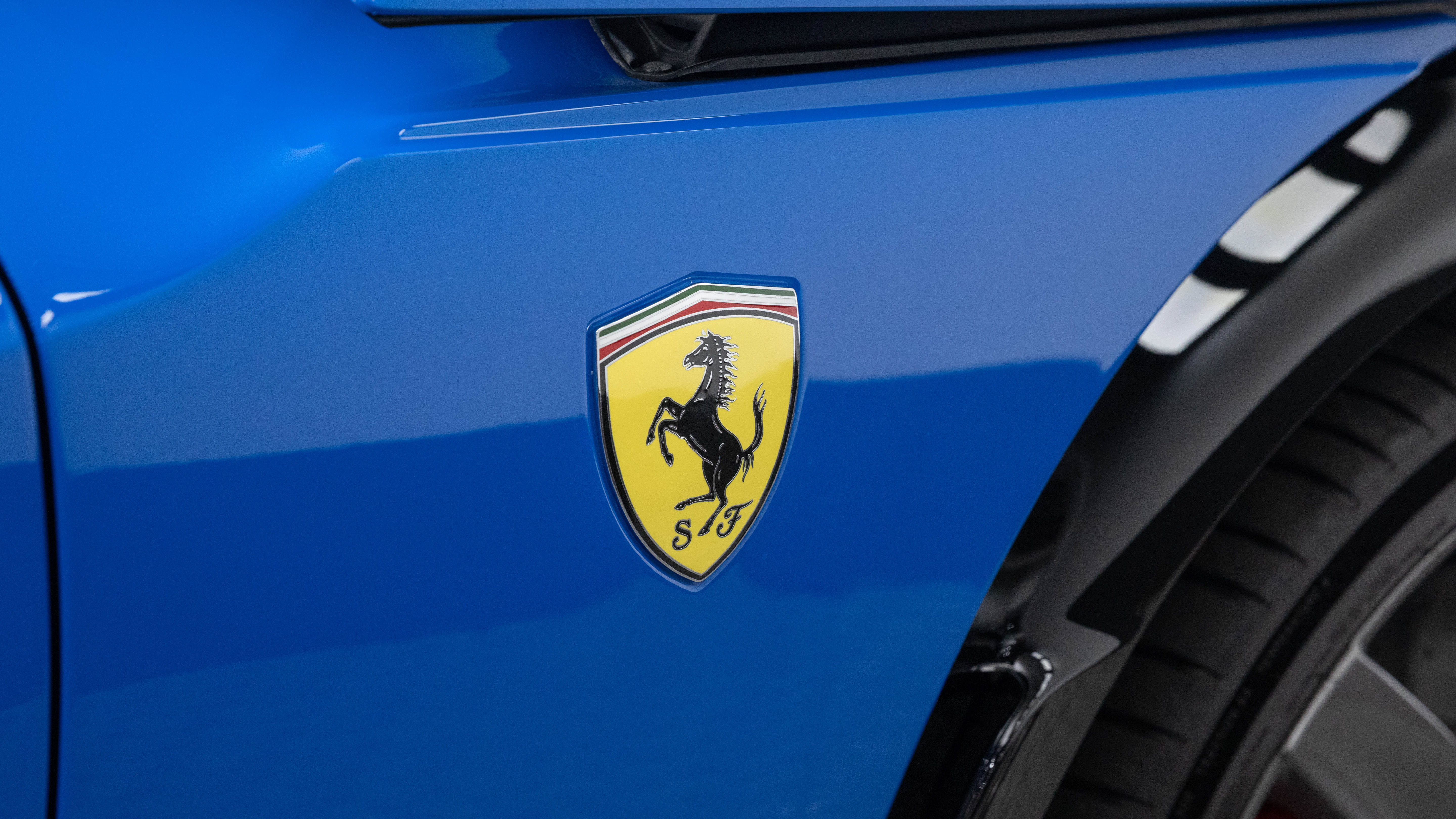 Certified 2026 Ferrari Purosangue AWD/4WD image 19