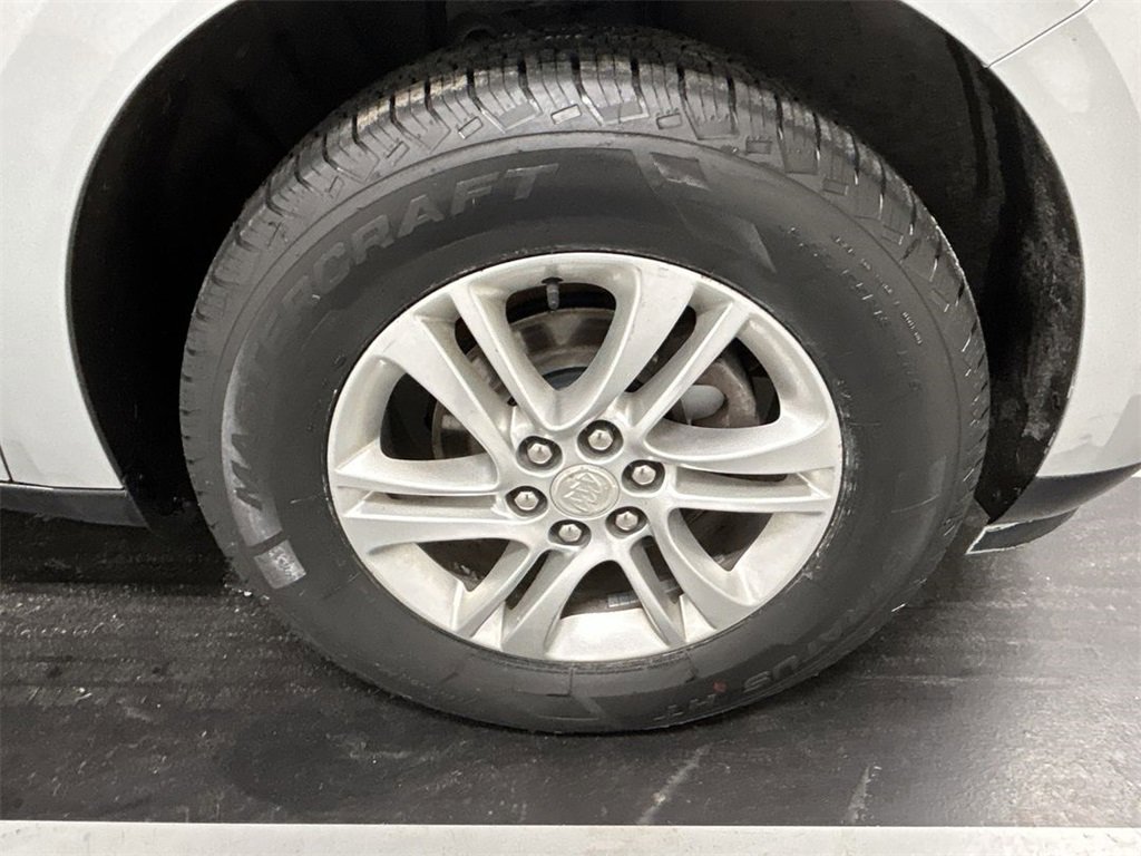 Used 2020 Buick Enclave Essence image 10