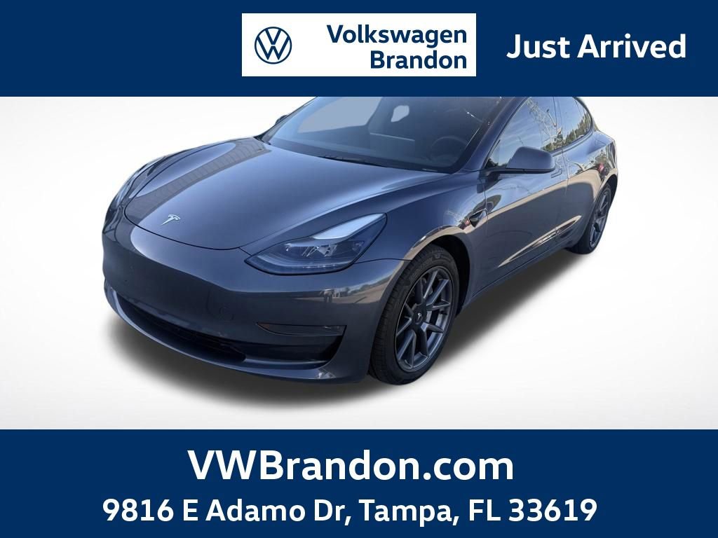Used 2023 Tesla Model 3 Standard Range RWD image 1