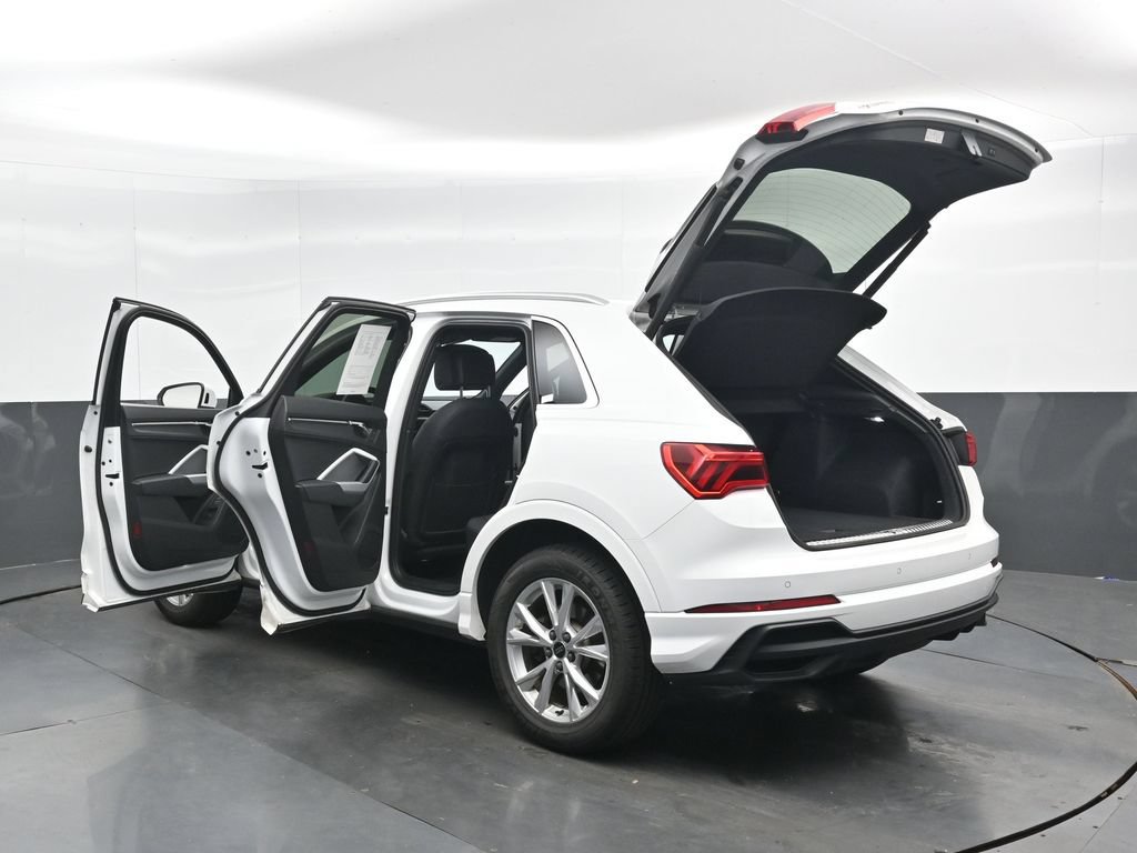 Used 2024 Audi Q3 2.0T Premium AWD/4WD image 48
