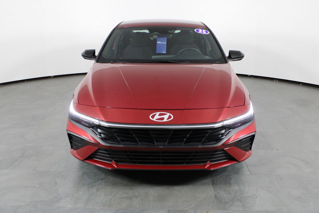 Certified 2025 Hyundai Elantra SEL image 14