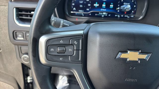 Used 2024 Chevrolet Suburban LT RWD image 22