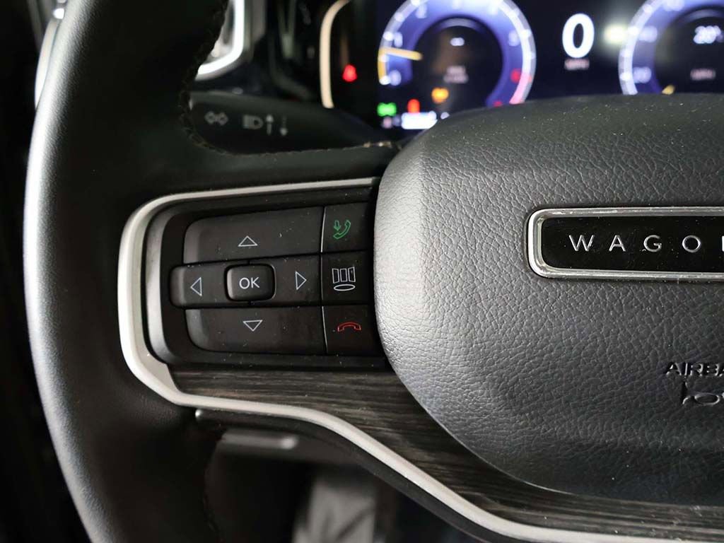 Used 2022 Jeep Wagoneer Series III w/ Flexible Seating Group AWD/4WD image 46