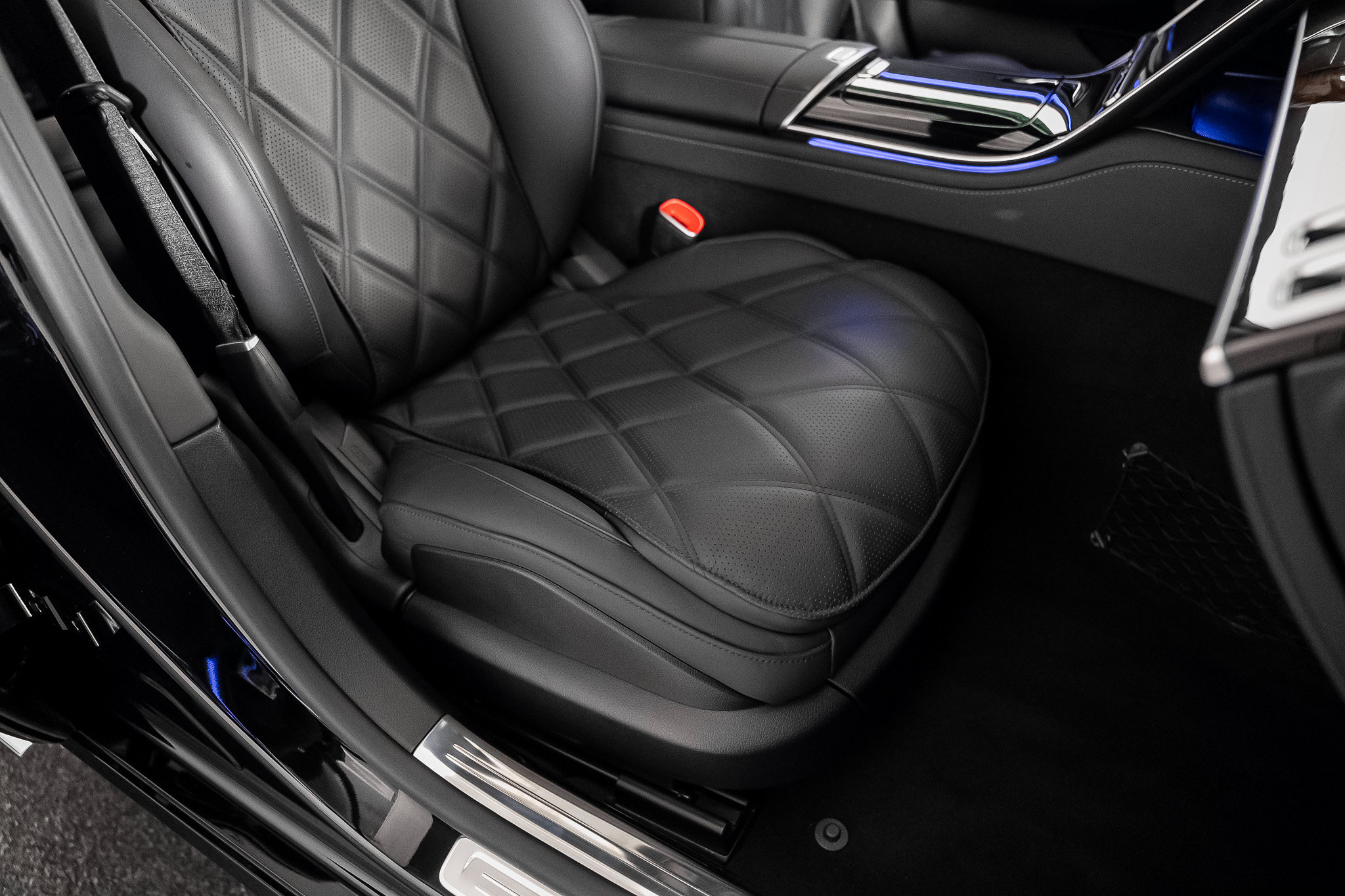 Used 2025 Mercedes-Benz Maybach S 580 4MATIC image 43