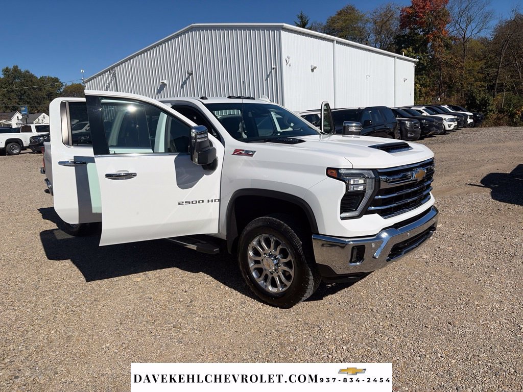 Used 2025 Chevrolet Silverado 2500 LTZ w/ LTZ Plus Package AWD/4WD image 36