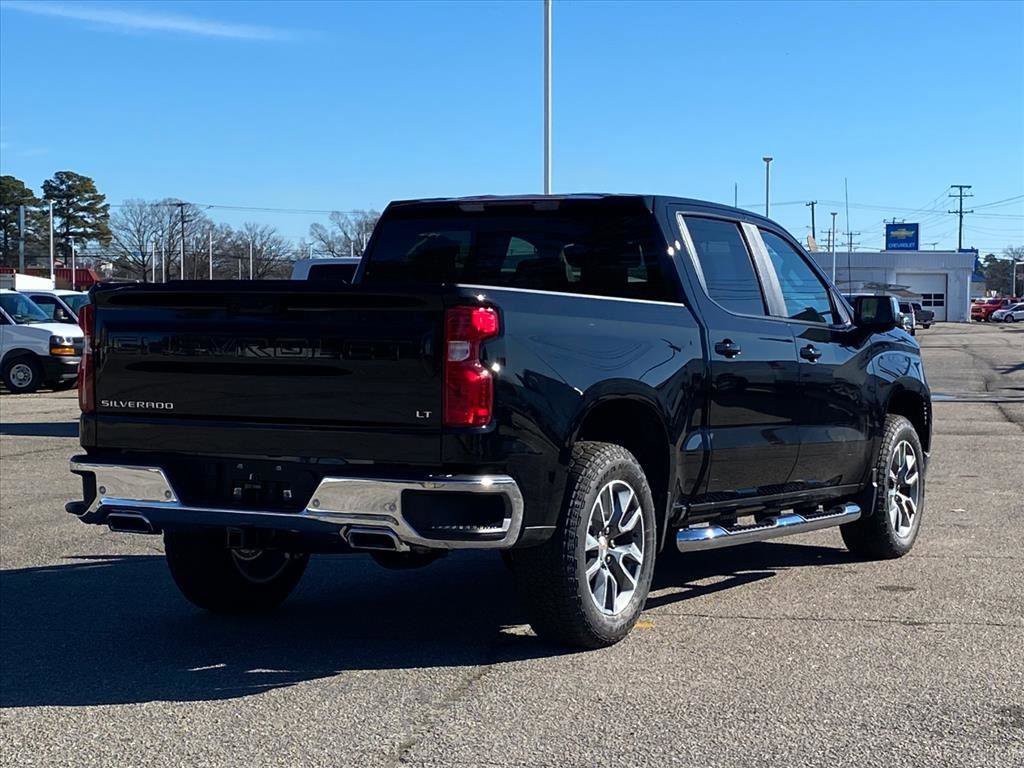 New 2026 Chevrolet Silverado 1500 LT w/ Z71 Off-Road Package image 3