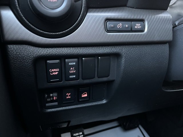 Used 2021 Nissan Titan PRO-4X image 14