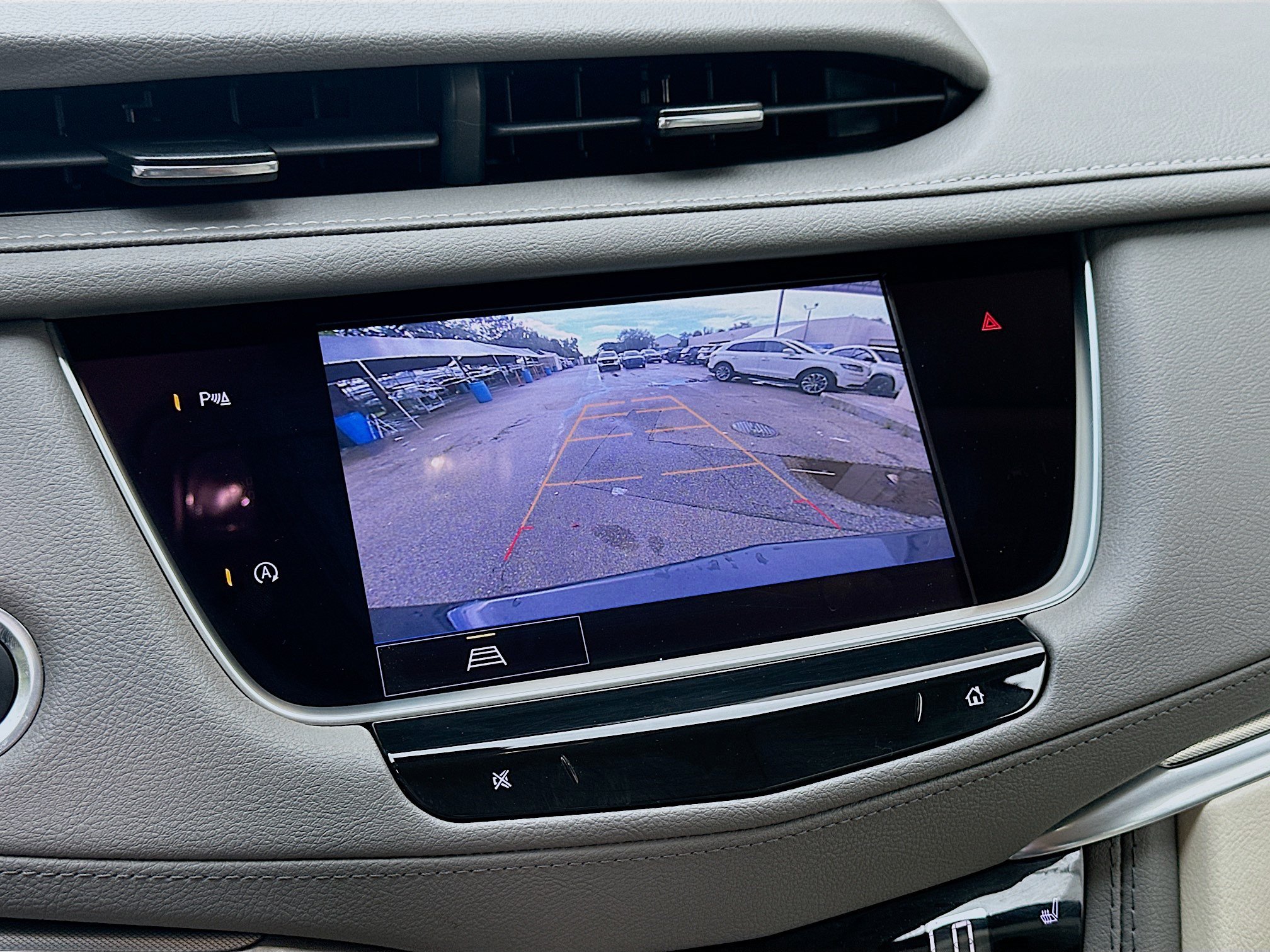 Used 2023 Cadillac XT5 Premium Luxury FWD image 12