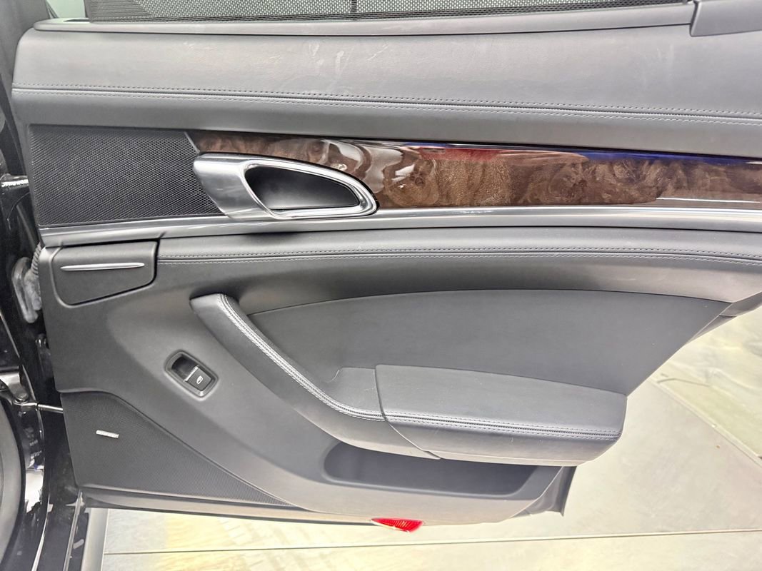 Used 2015 Porsche Panamera Turbo w/ Premium Package Plus image 17