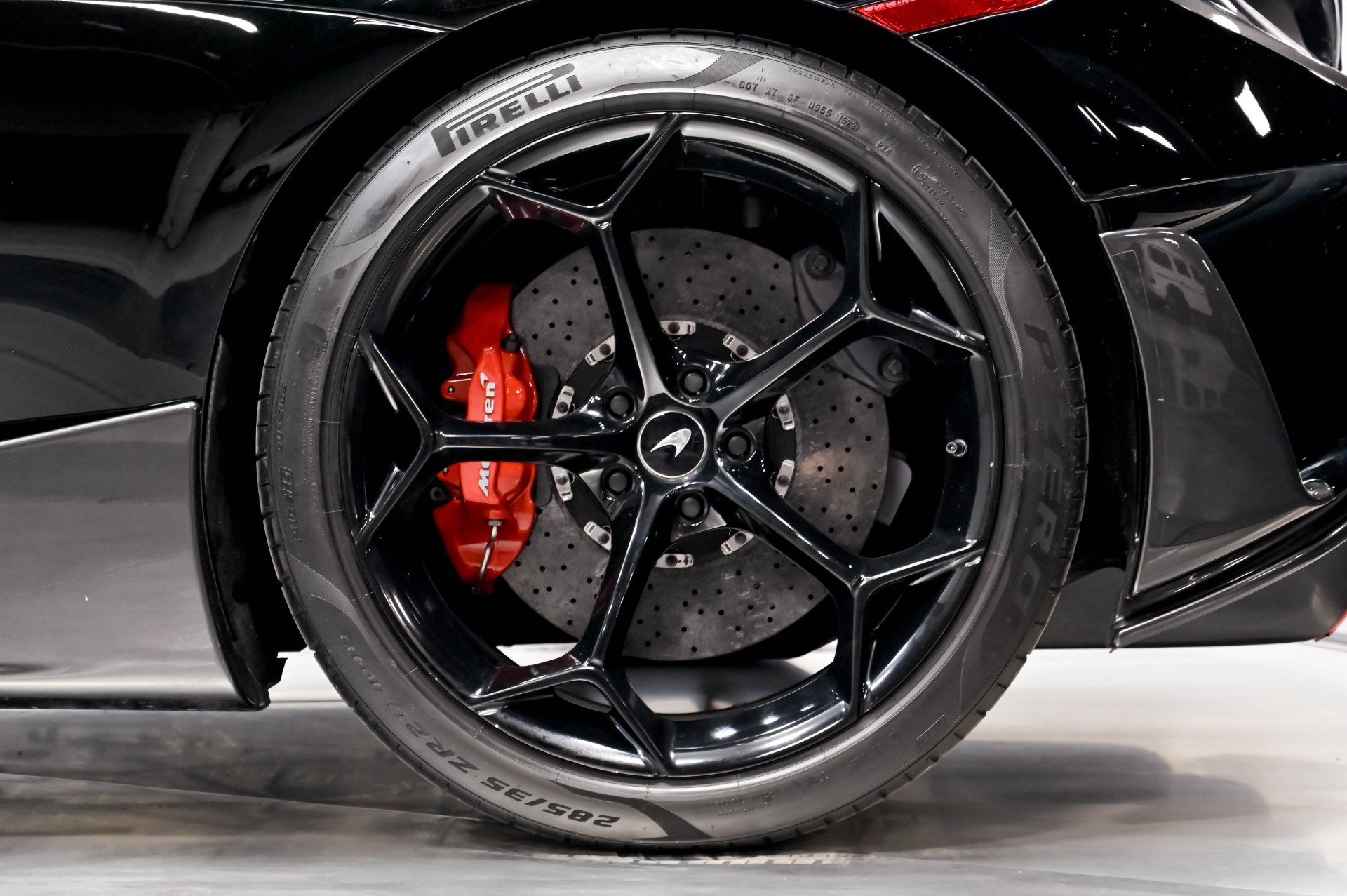 Used 2019 McLaren 600LT RWD image 31