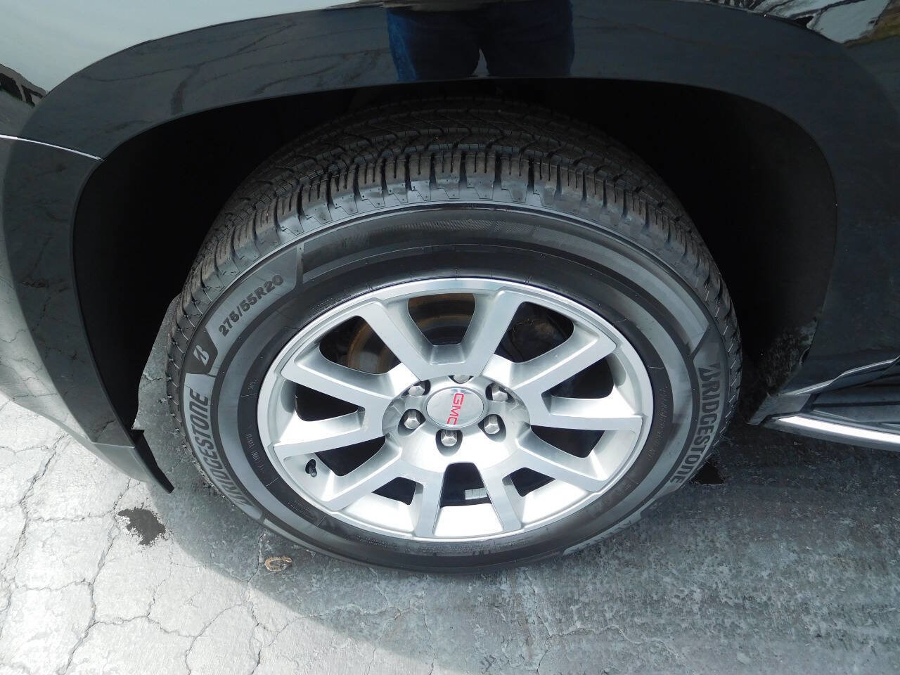 Used 2019 GMC Yukon XL Denali AWD/4WD image 9