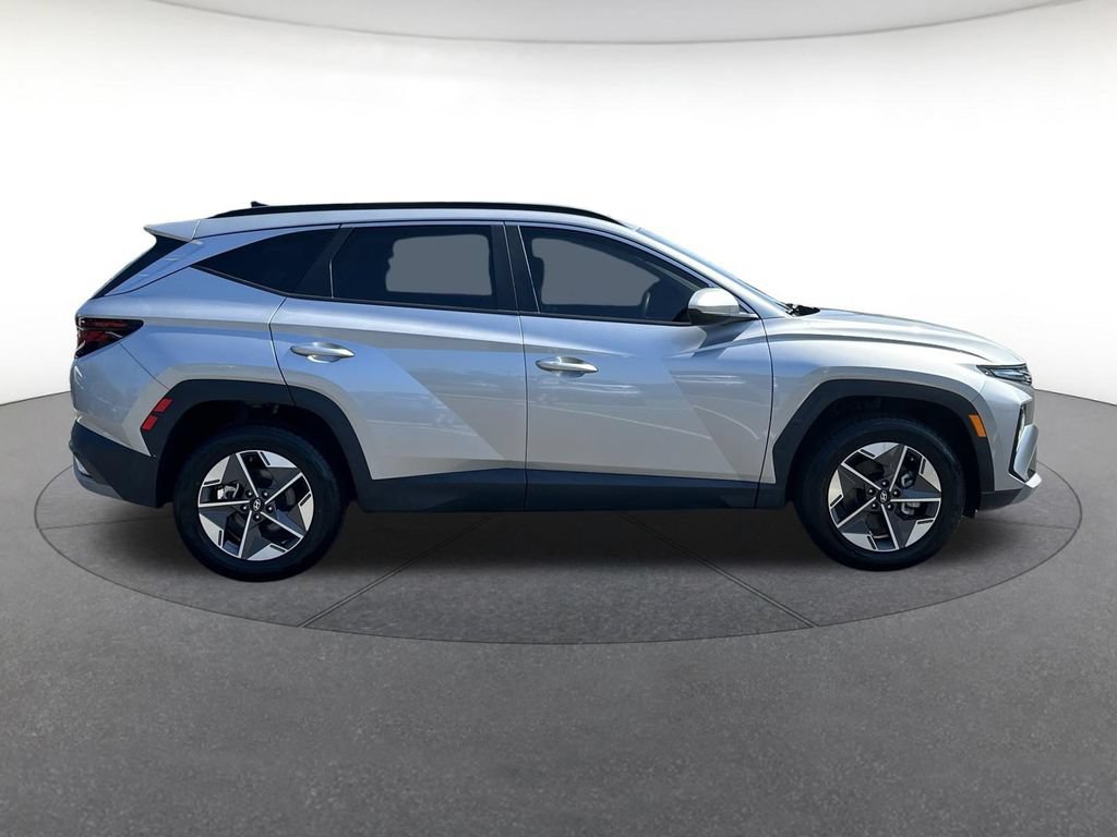 Used 2025 Hyundai Tucson SEL AWD/4WD image 7