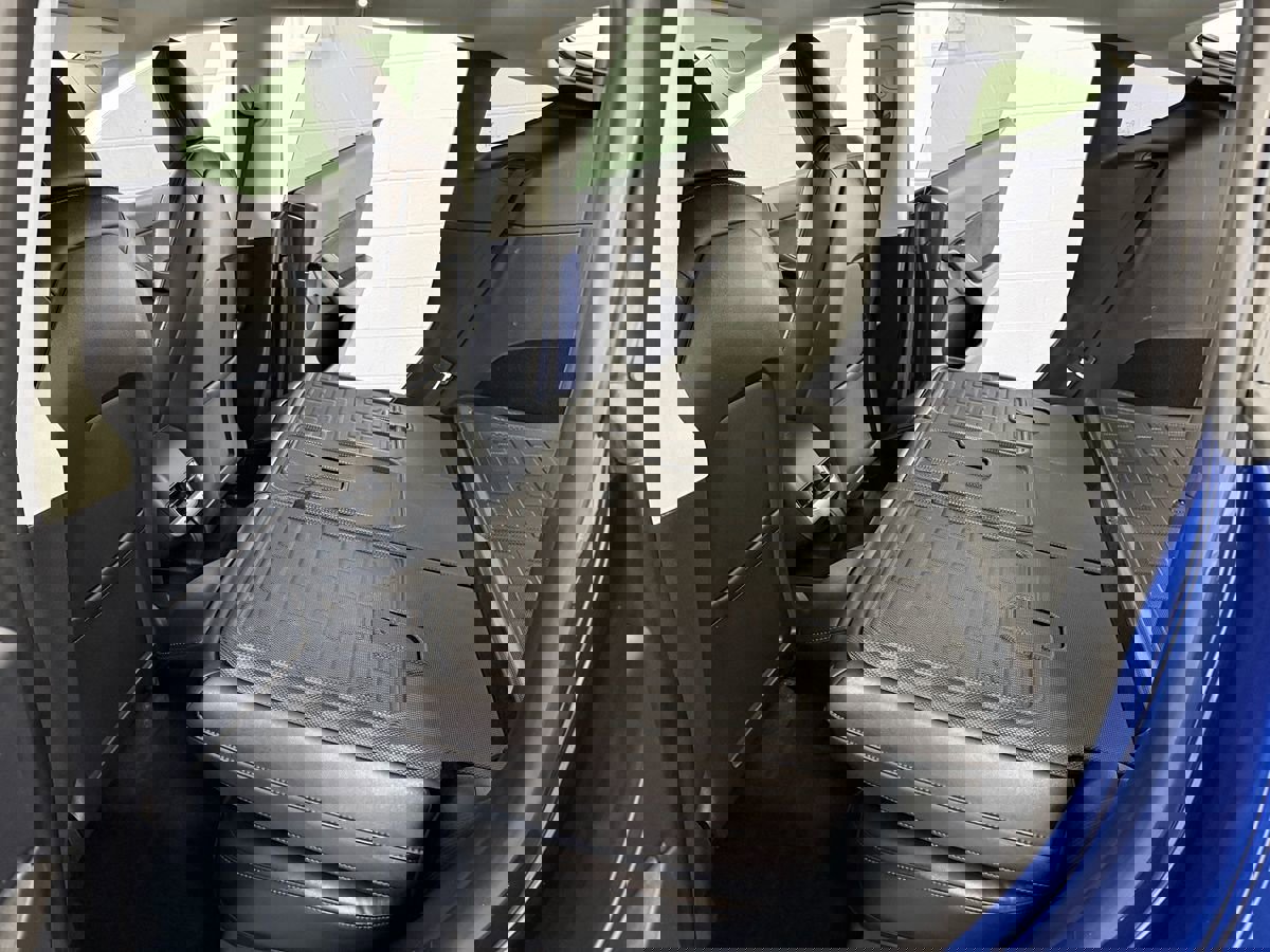 Used 2022 Tesla Model Y Long Range image 14