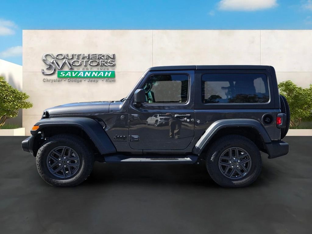Used 2024 Jeep Wrangler Sport AWD/4WD image 2