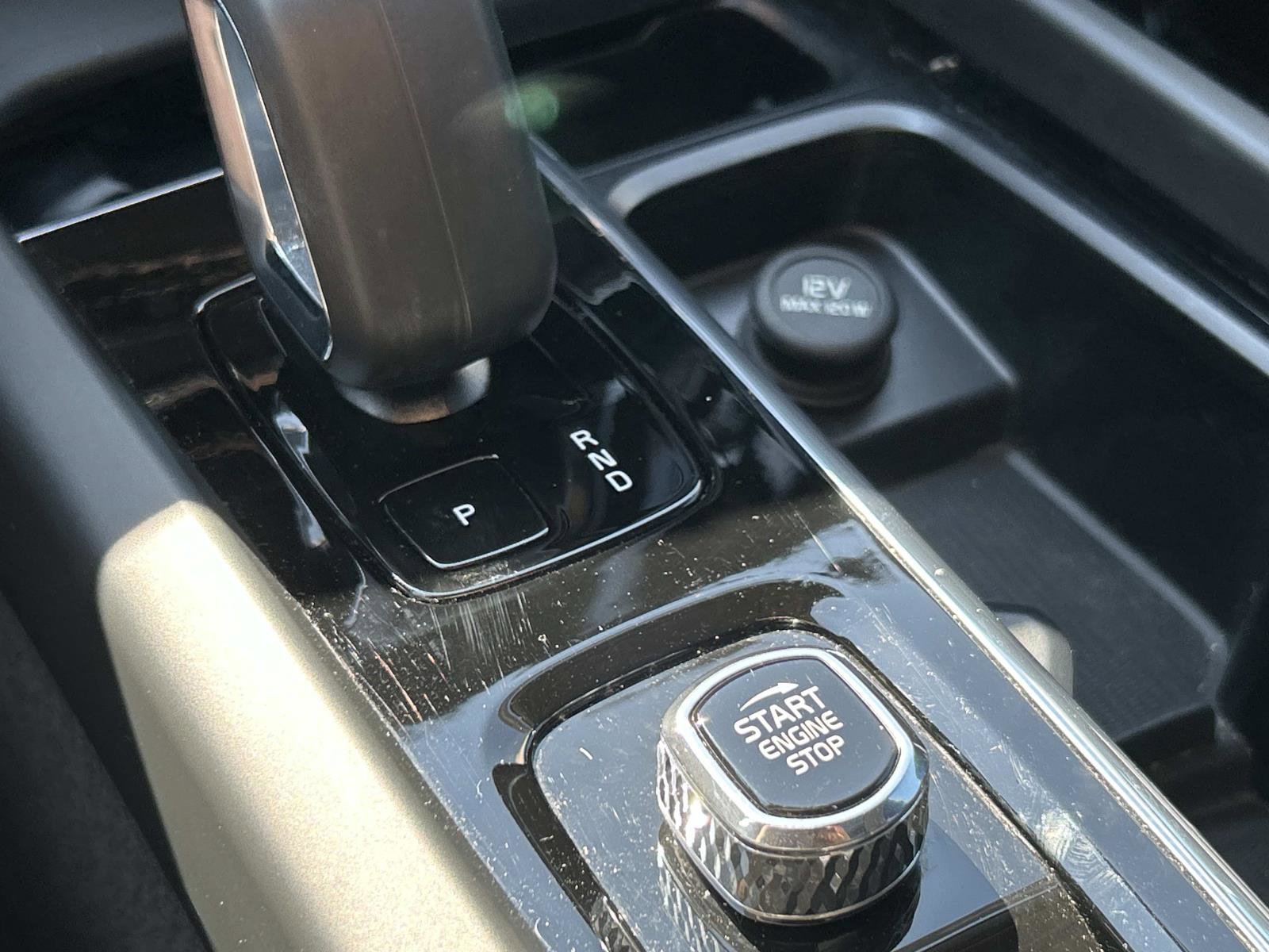 Certified 2024 Volvo XC60 B5 Core w/ Protection Package Premier image 28