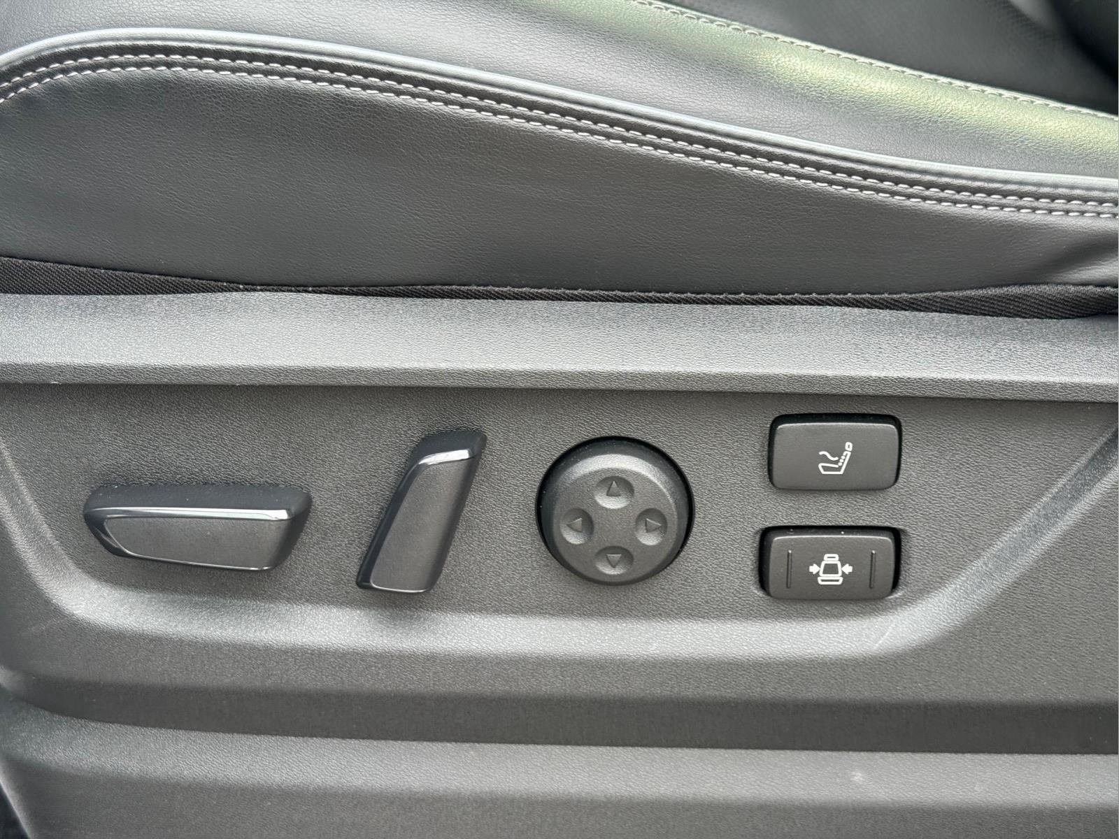 Used 2025 INFINITI QX80 Sensory AWD/4WD image 18
