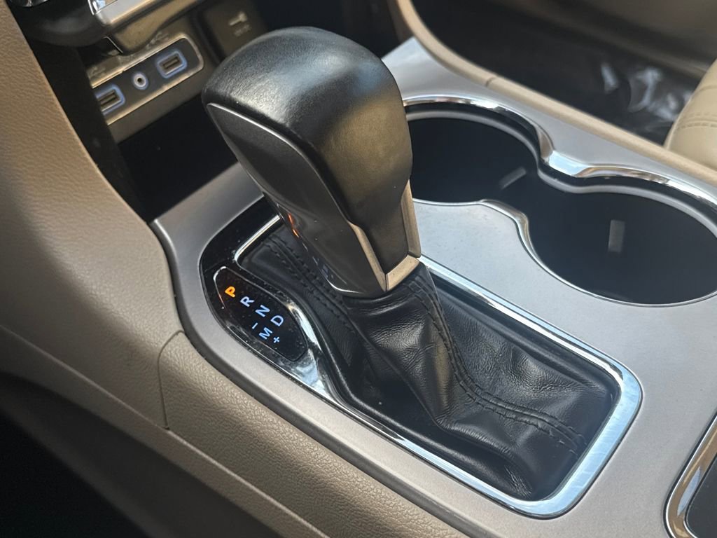 Used 2021 Jeep Grand Cherokee Limited image 30