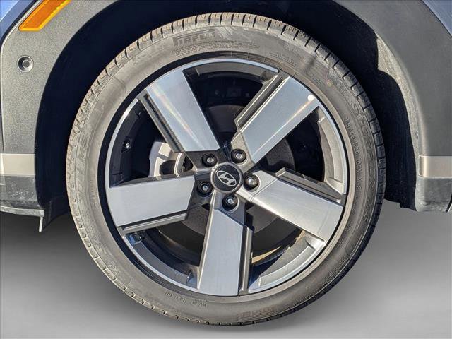 Used 2025 Hyundai Santa Fe Limited image 23