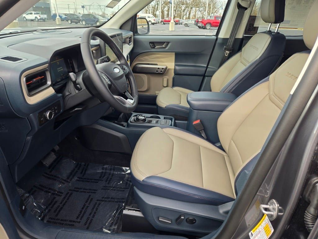 New 2025 Ford Maverick Lariat AWD/4WD image 21