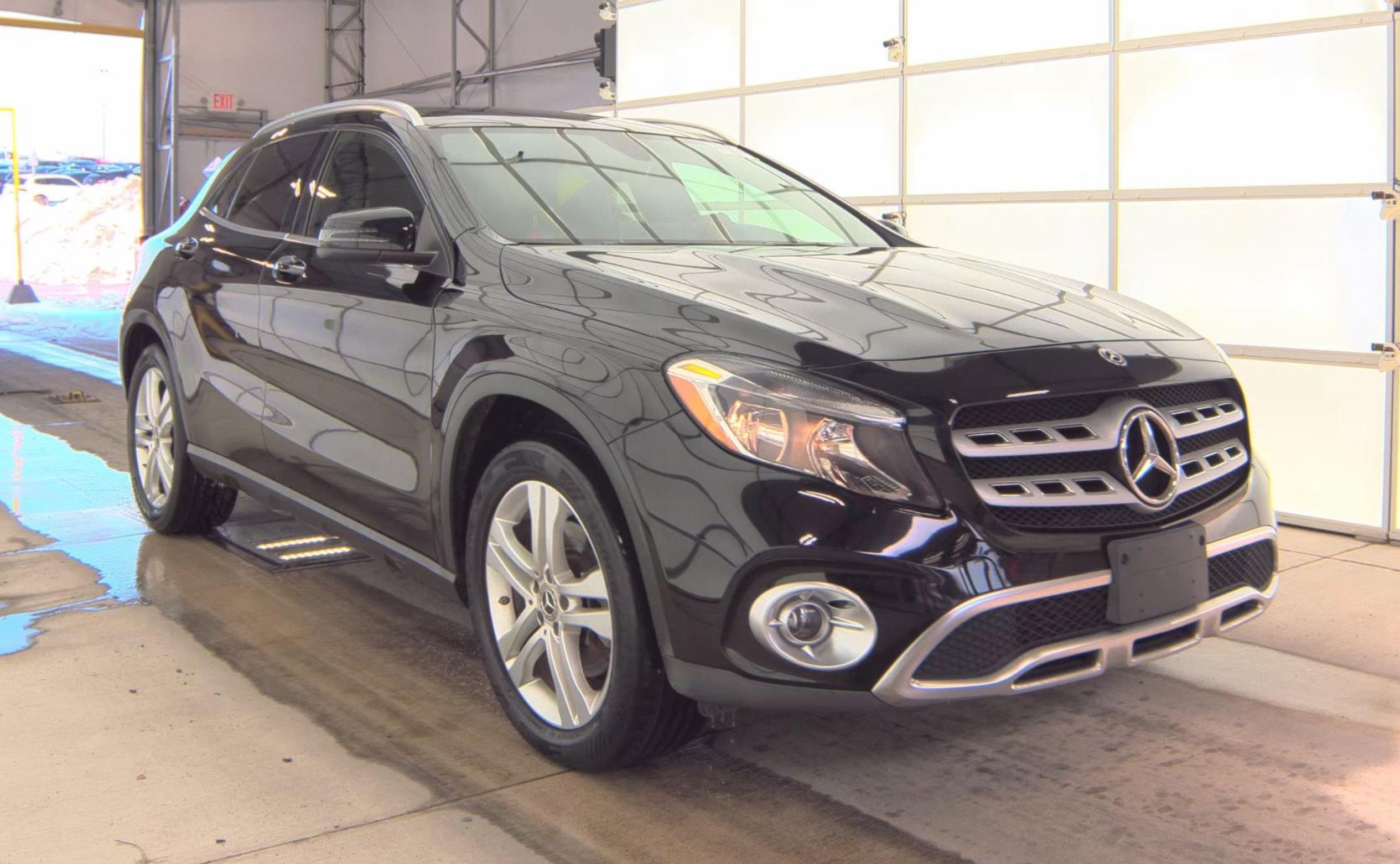 Used 2019 Mercedes-Benz GLA 250 4MATIC image 3