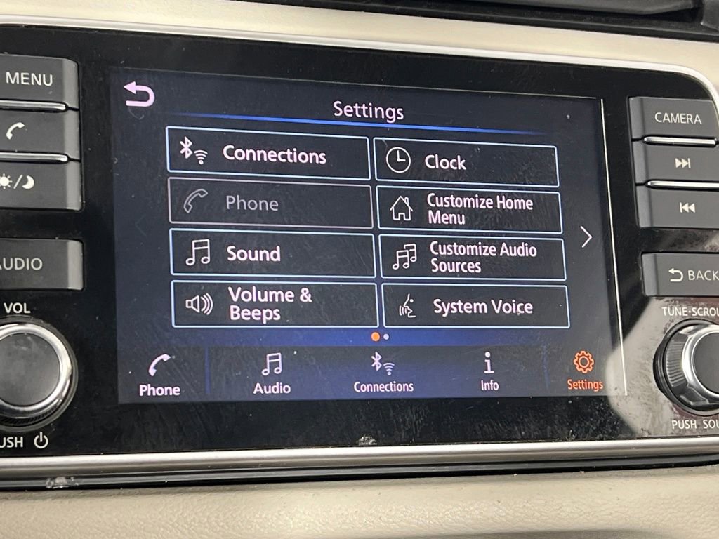 Used 2021 Nissan Versa SV image 25