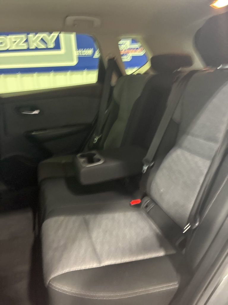 Used 2023 Nissan Rogue SV image 29