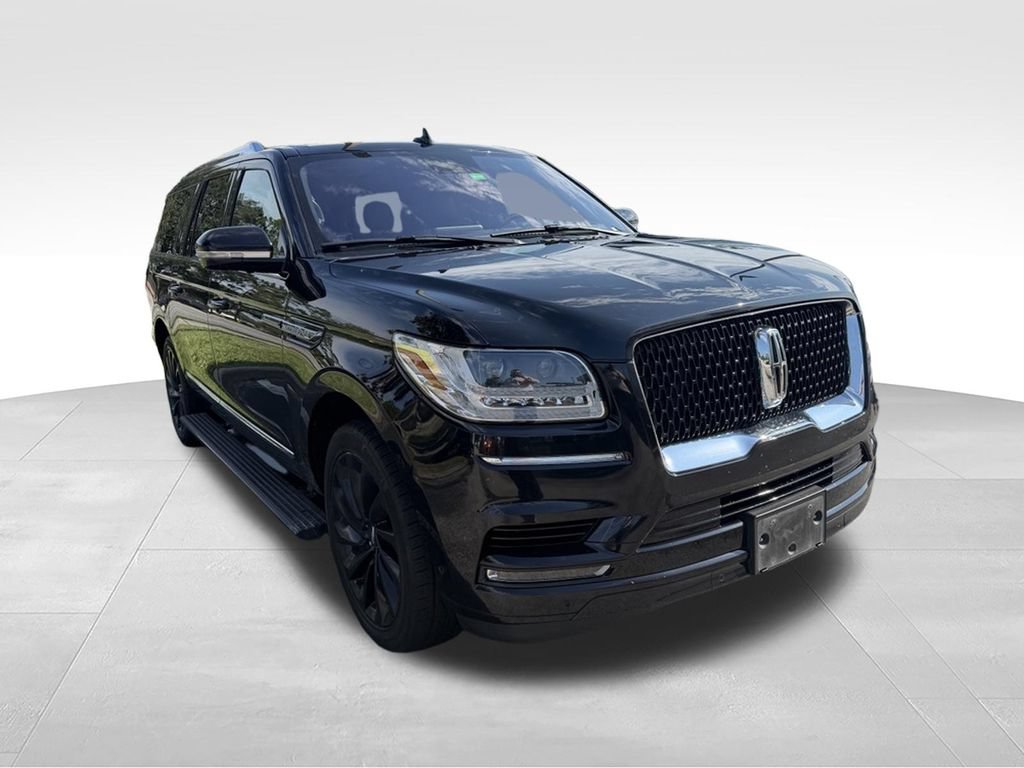 Used 2020 Lincoln Navigator L Reserve w/ Equipment Group 208A Reserve AWD/4WD image 2