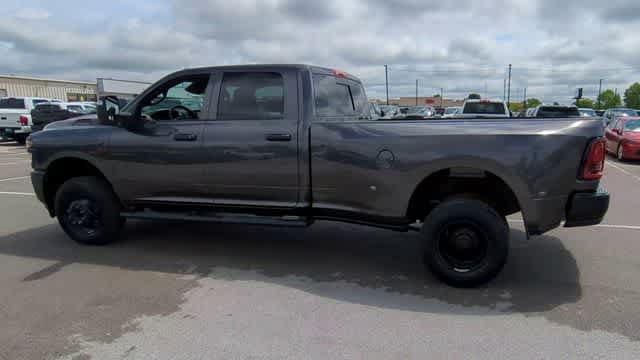 New 2026 RAM 3500 Tradesman AWD/4WD image 6