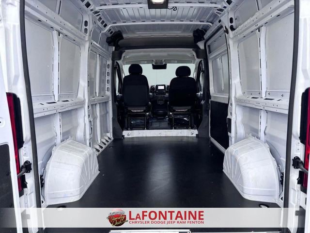 Used 2025 RAM ProMaster 2500 w/ Convenience Group image 23