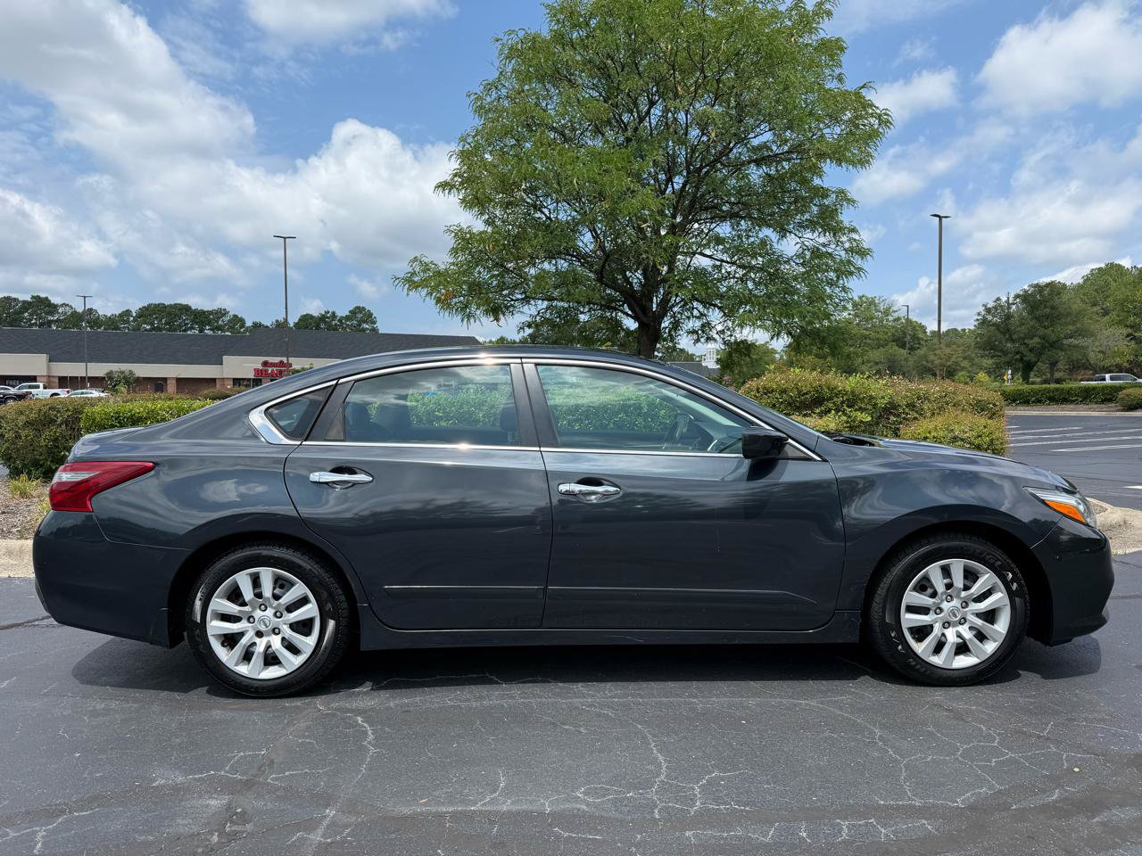 Used 2018 Nissan Altima 2.5 S w/ S Convenience Package FWD image 5
