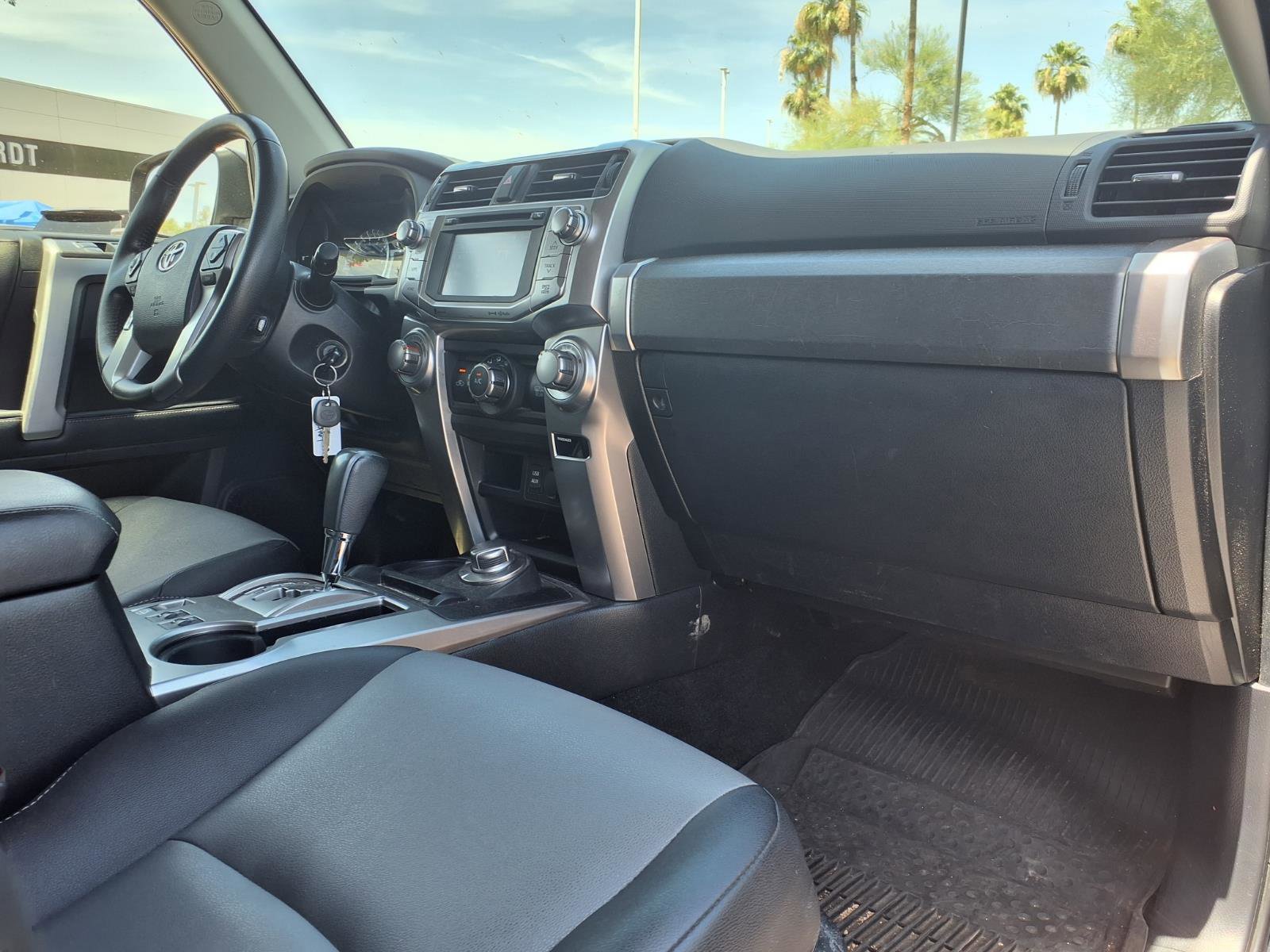 Used 2018 Toyota 4Runner SR5 Premium AWD/4WD image 11