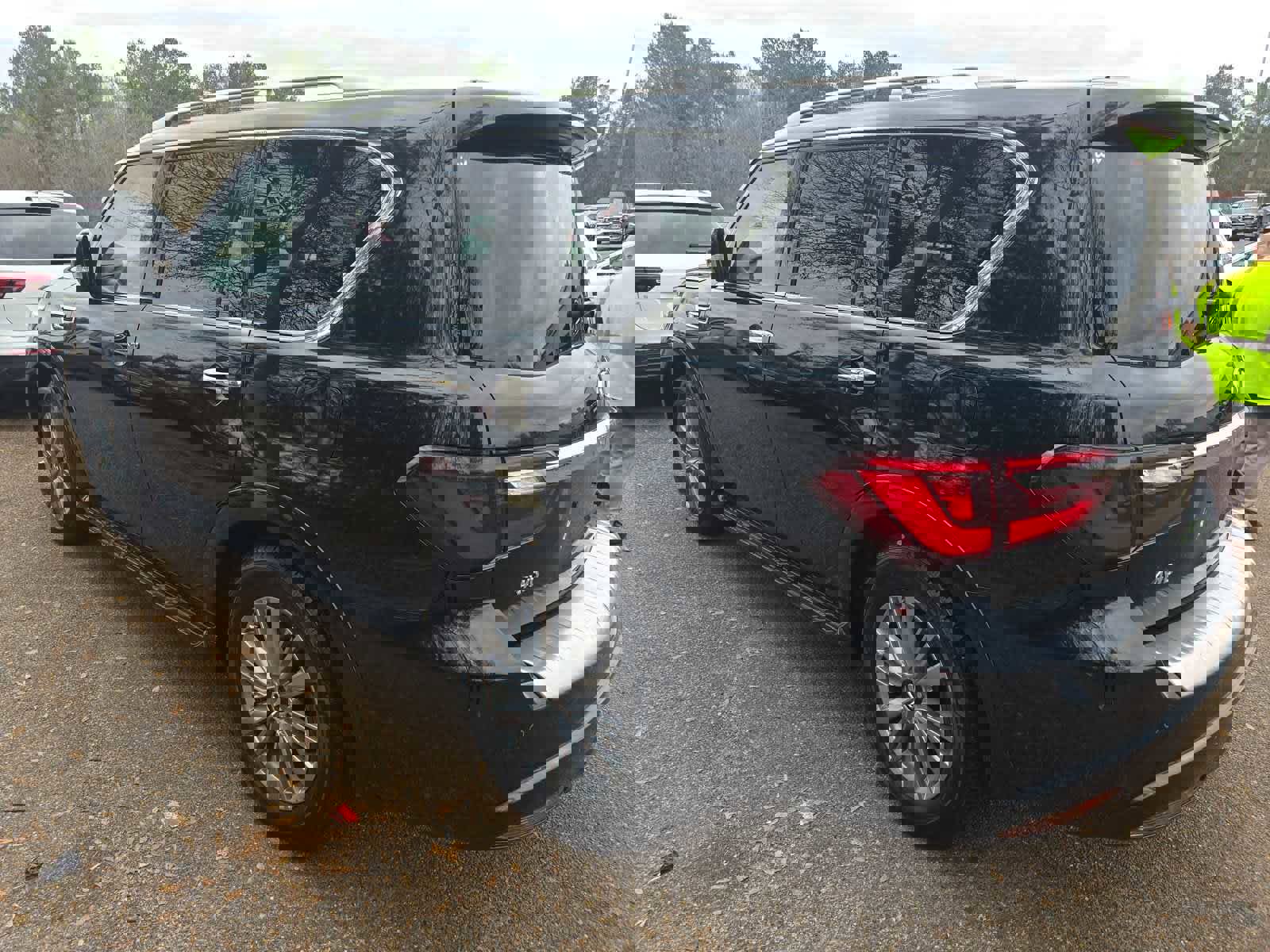 Used 2024 INFINITI QX80 Luxe image 4