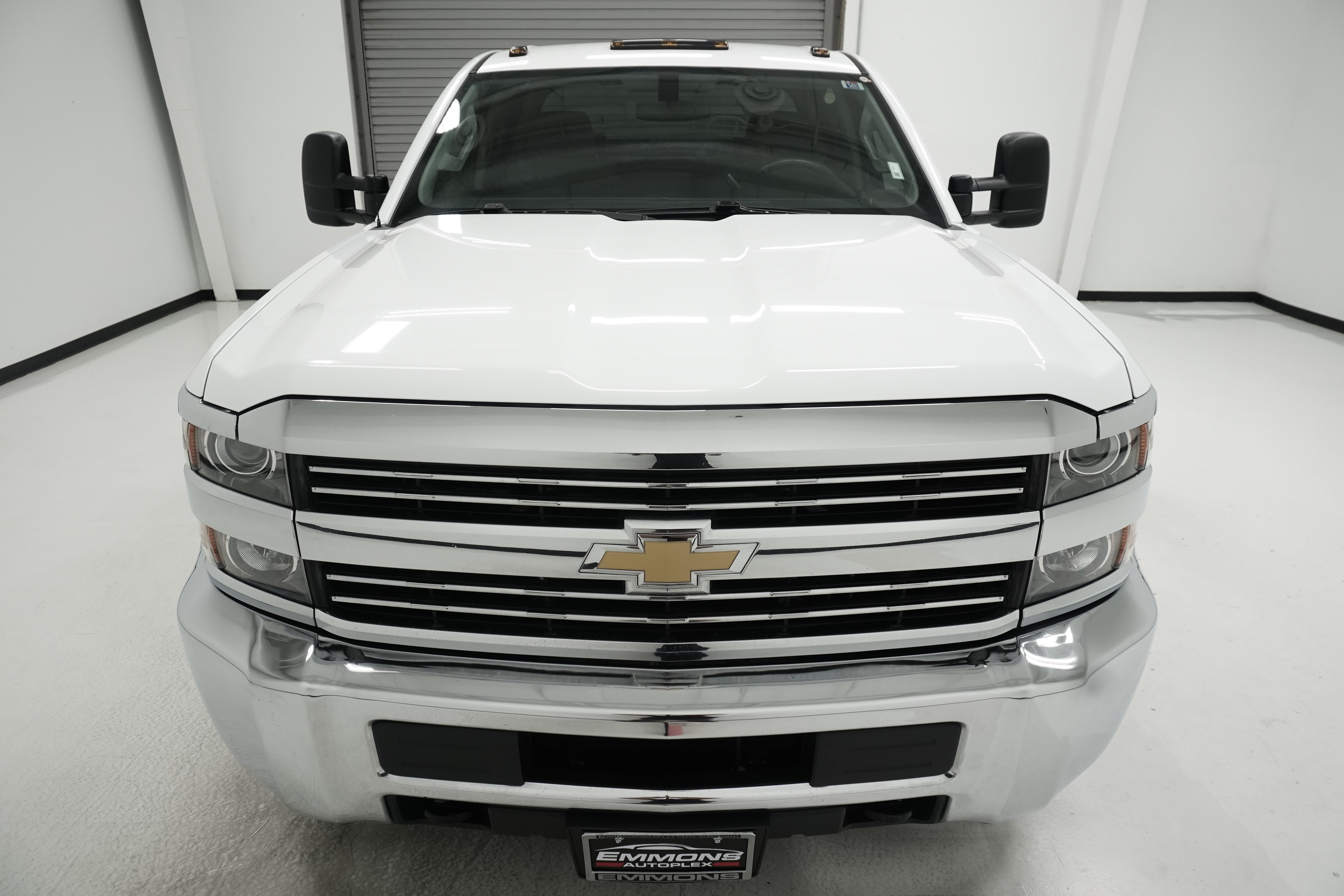 Used 2017 Chevrolet Silverado 3500 W/T AWD/4WD image 2