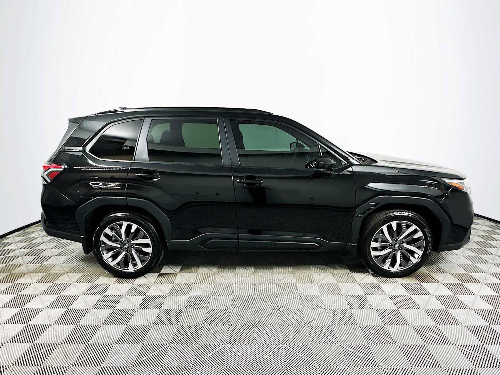 Certified 2026 Subaru Forester Touring w/ Touring Package AWD/4WD image 8