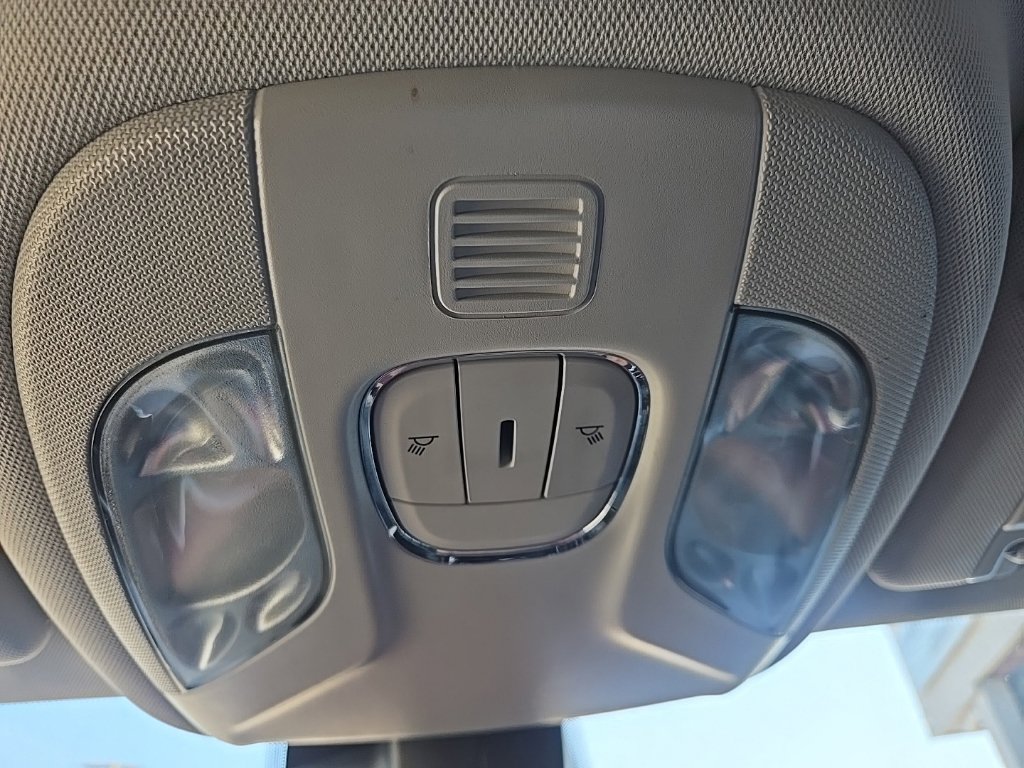 Used 2022 Jeep Compass Trailhawk w/ Trailhawk Convenience Group AWD/4WD image 69