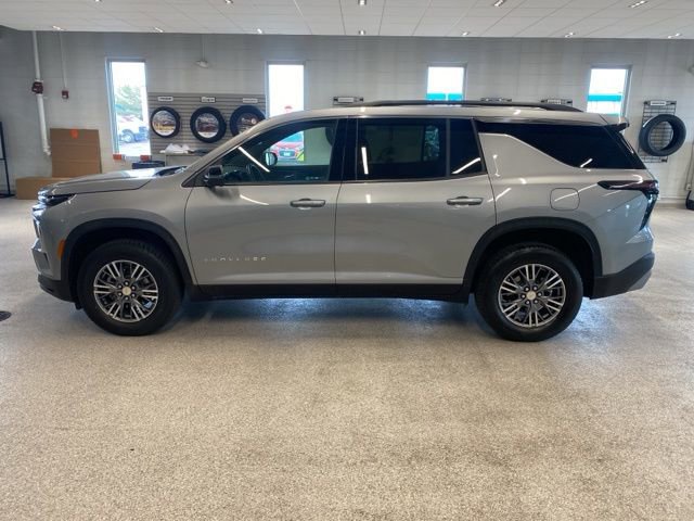 Used 2025 Chevrolet Traverse LT AWD/4WD image 10