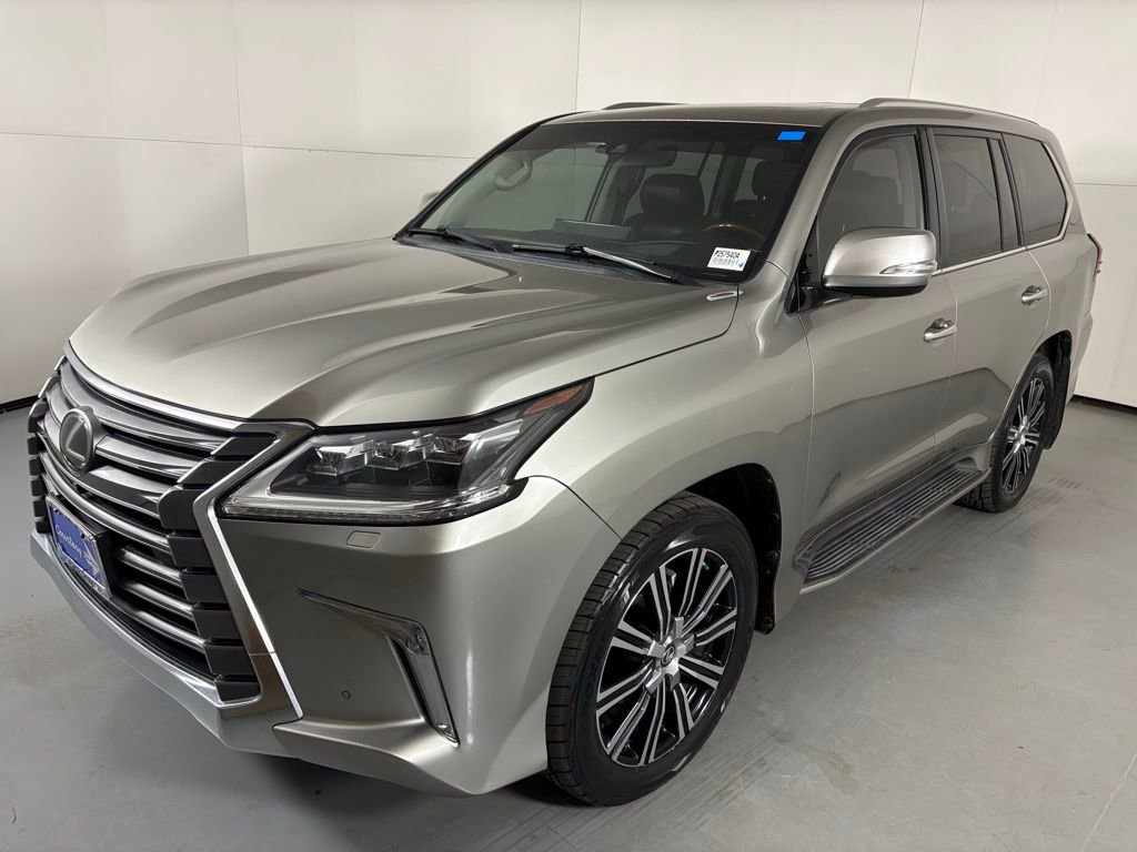 Used 2021 Lexus LX 570 4WD w/ Luxury Package image 5