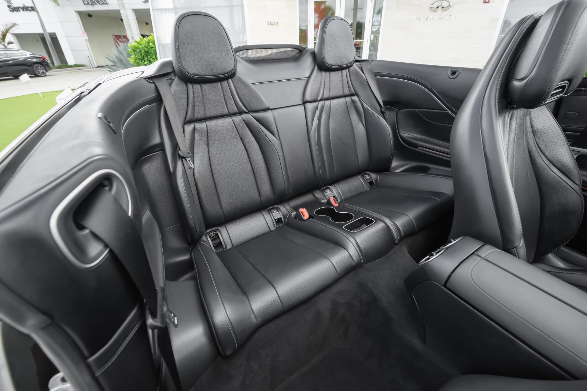 Used 2025 Mercedes-Benz CLE 300 4MATIC Cabriolet image 43