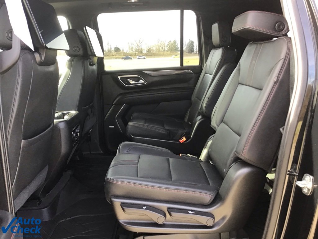 Used 2021 Chevrolet Suburban RST w/ Luxury Package image 15