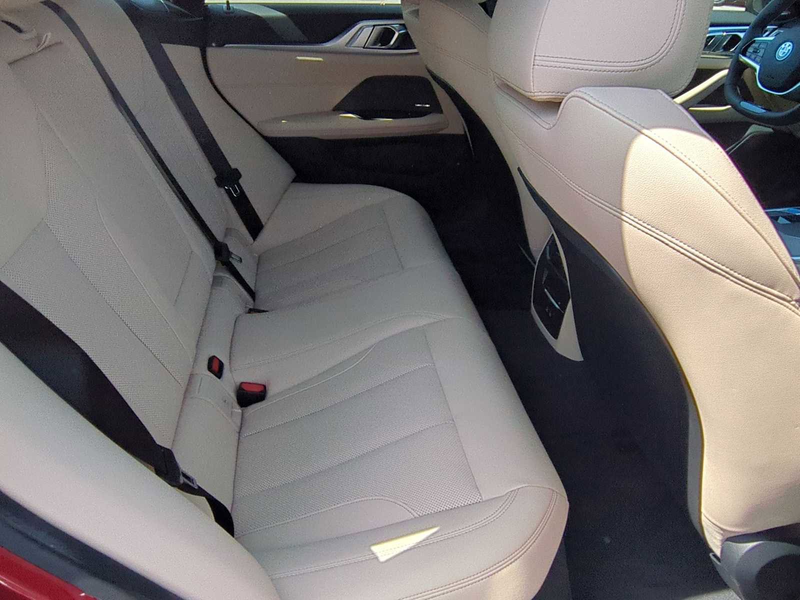 Used 2025 BMW i4 xDrive40i w/ Premium Package image 22