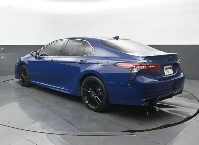 Used 2024 Toyota Camry XSE FWD image 3