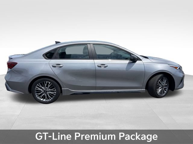 Used 2023 Kia Forte GT-Line w/ GT-Line Premium Package FWD image 9