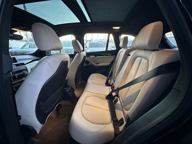 Used 2021 BMW X1 xDrive28i image 11