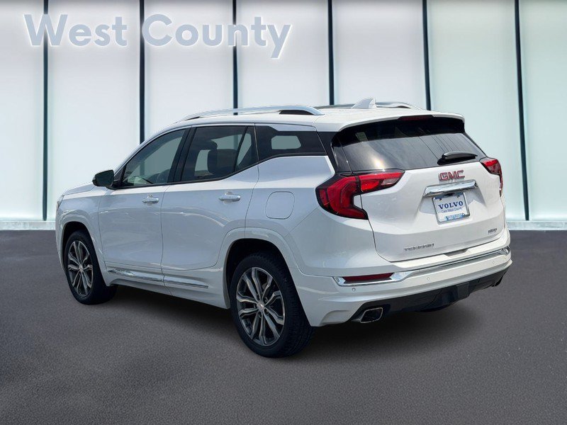 Used 2020 GMC Terrain Denali w/ Denali Premium Package AWD/4WD image 7