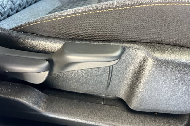 Used 2024 Chevrolet Equinox LT FWD image 23