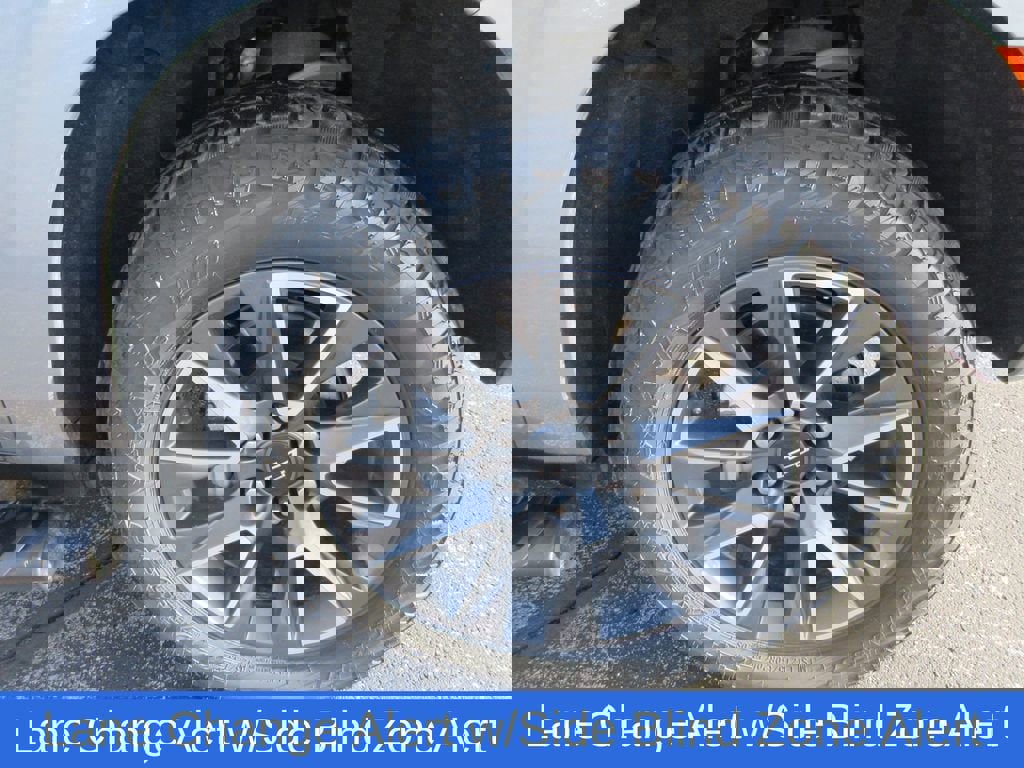 Certified 2024 Chevrolet Suburban Z71 w/ Luxury Package image 9