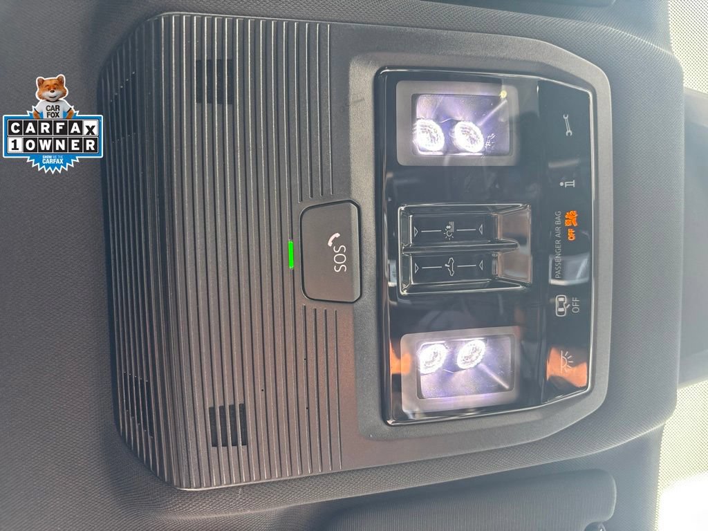 Used 2025 Volkswagen Atlas Cross Sport SE AWD/4WD image 26
